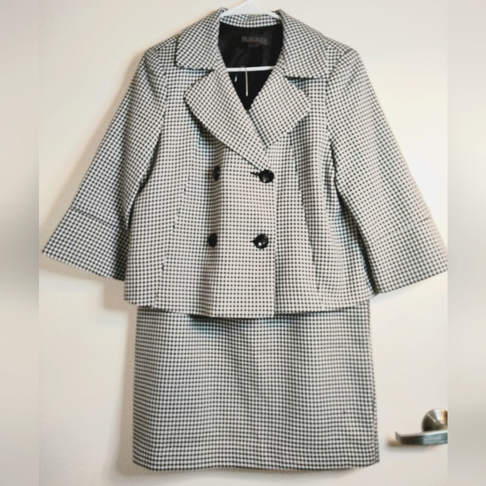 Blacker (Size 12) Black & White Monogram Pattern Blazer & Skirt Set